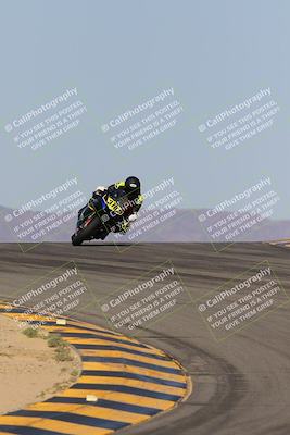 media/Oct-08-2023-CVMA (Sun) [[dbfe88ae3c]]/Race 3 Amateur Supersport Middleweight/